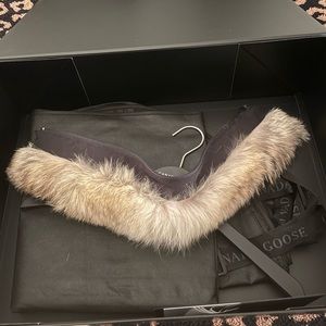 Canada Goose Women’s Fur Hood Trim